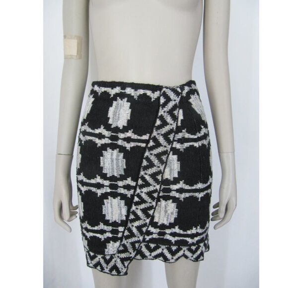 Free People Wrapped In Your Blanket Skirt - Picture 4 of 12